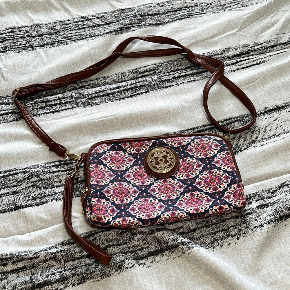 Charming Charlie purse